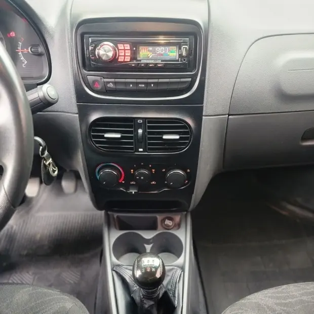 Fiat STRADA 1.4 MPI HARD WORKING CS 8V FLEX 2P MANUAL