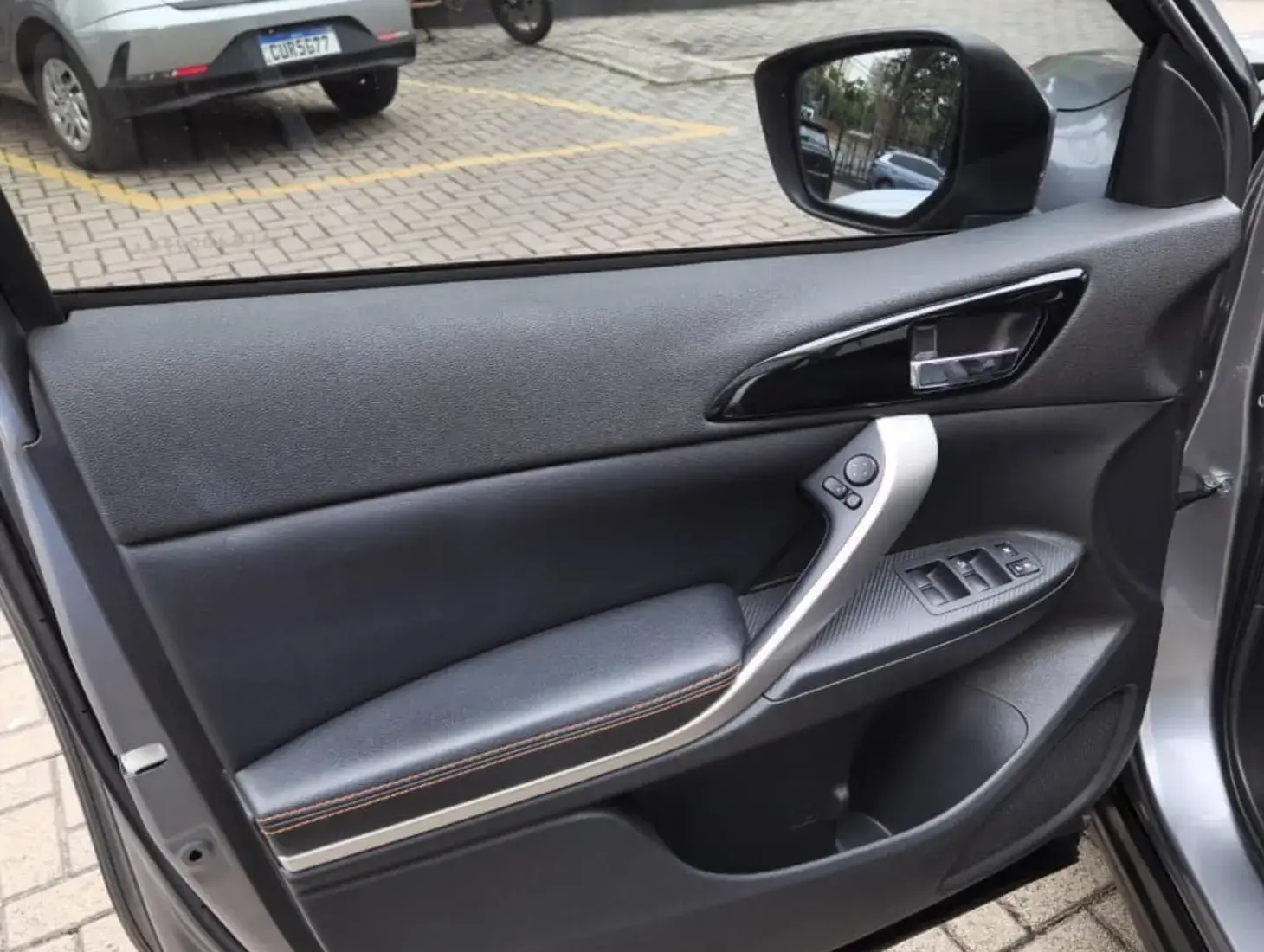 galeria Eclipse Cross