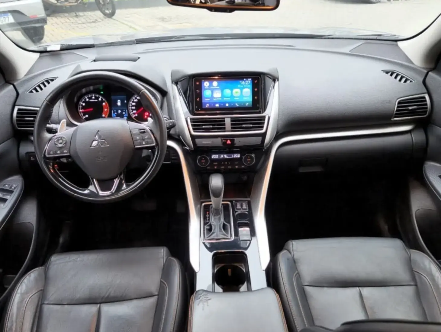 galeria Eclipse Cross