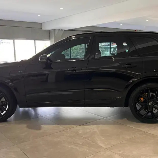 Volvo XC60 Polestar Engineered PHEV