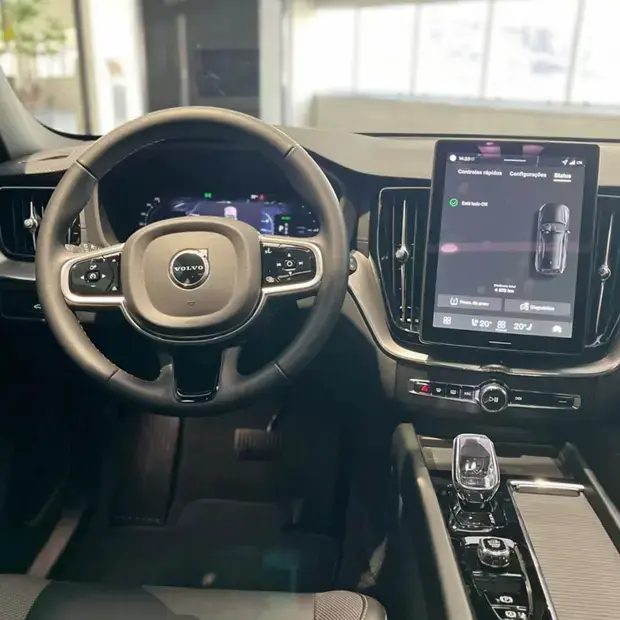 Volvo XC60 Polestar Engineered PHEV