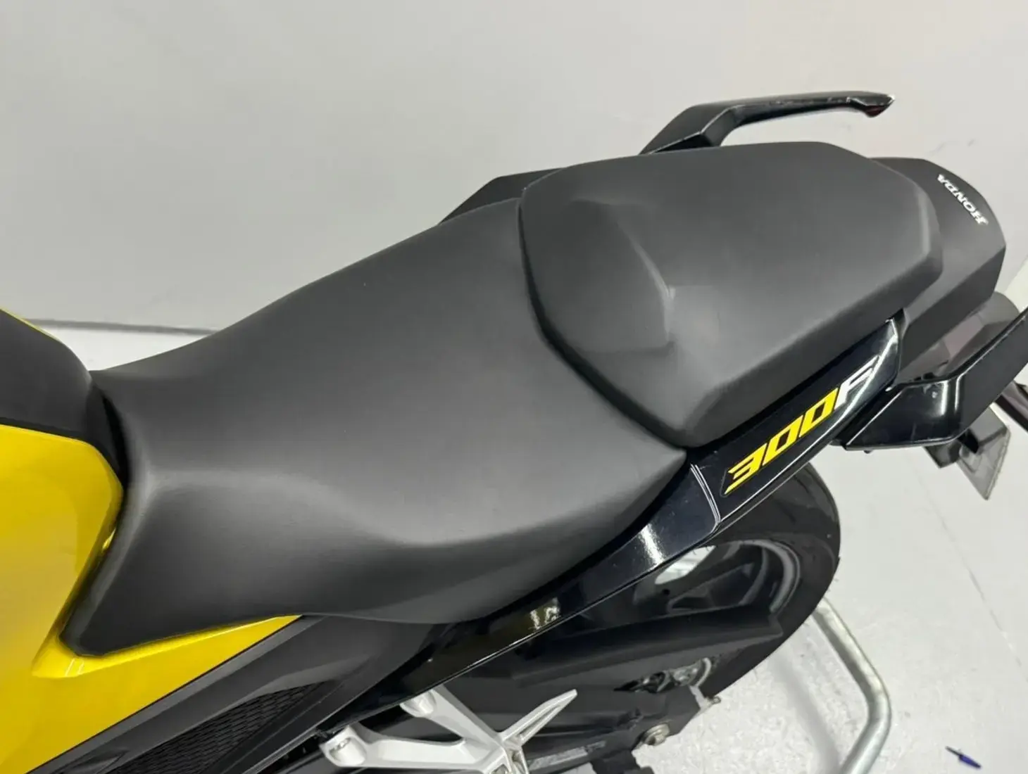 galeria CB 300F Twister Flex