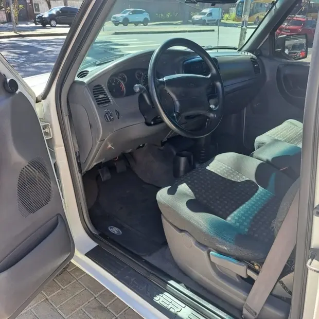 Ford RANGER 2.3 XLS 4X2 CS 16V GASOLINA 2P MANUAL