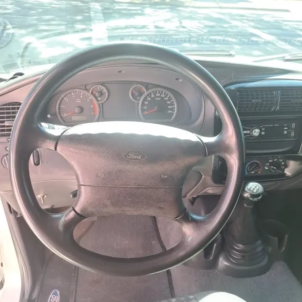 Ford RANGER 2.3 XLS 4X2 CS 16V GASOLINA 2P MANUAL