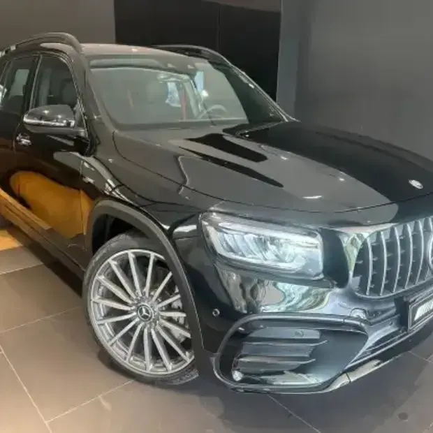 Mercedes Benz GLB 35 AMG