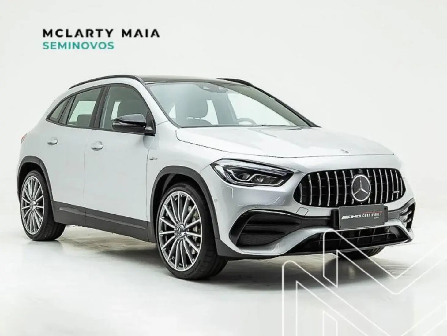 galeria GLA 35 AMG
