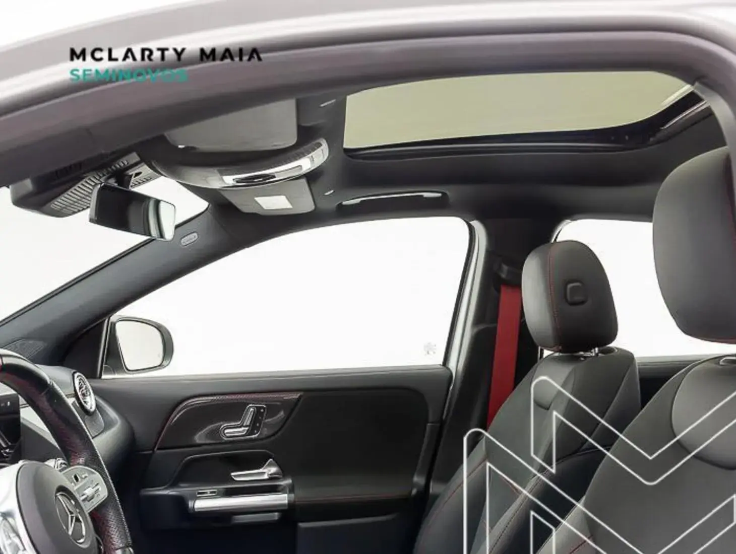 galeria GLA 35 AMG