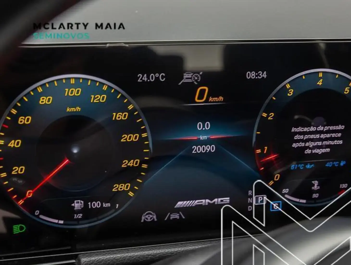 galeria GLA 35 AMG