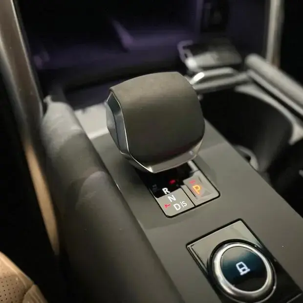 Land Rover Discovery HSE 3.0