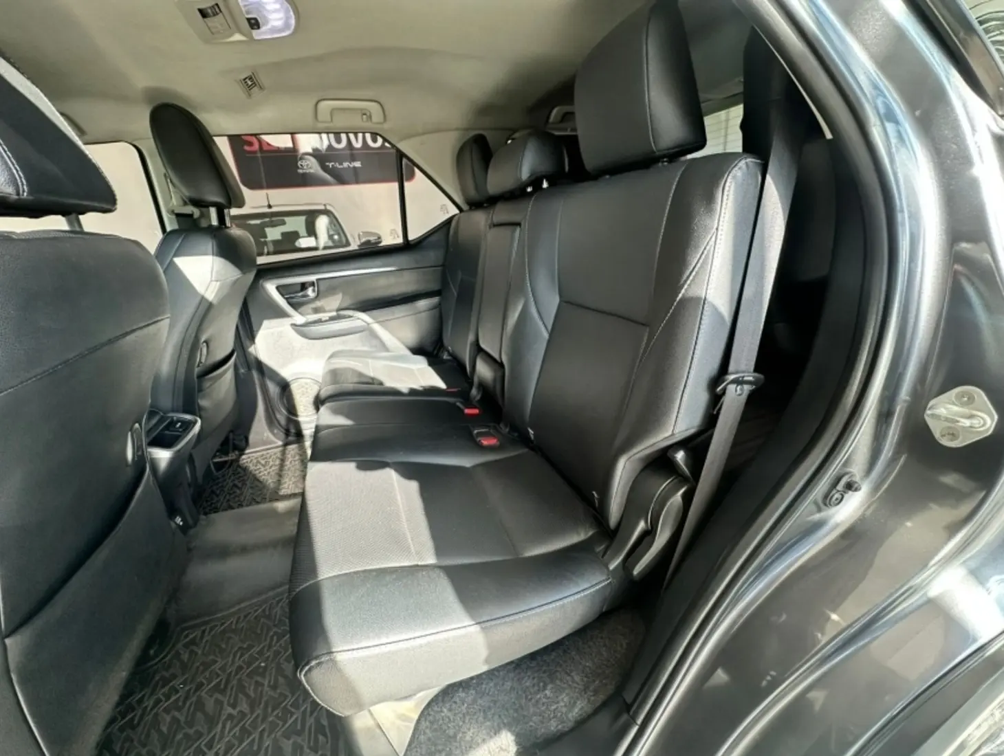 galeria HILUX SW4