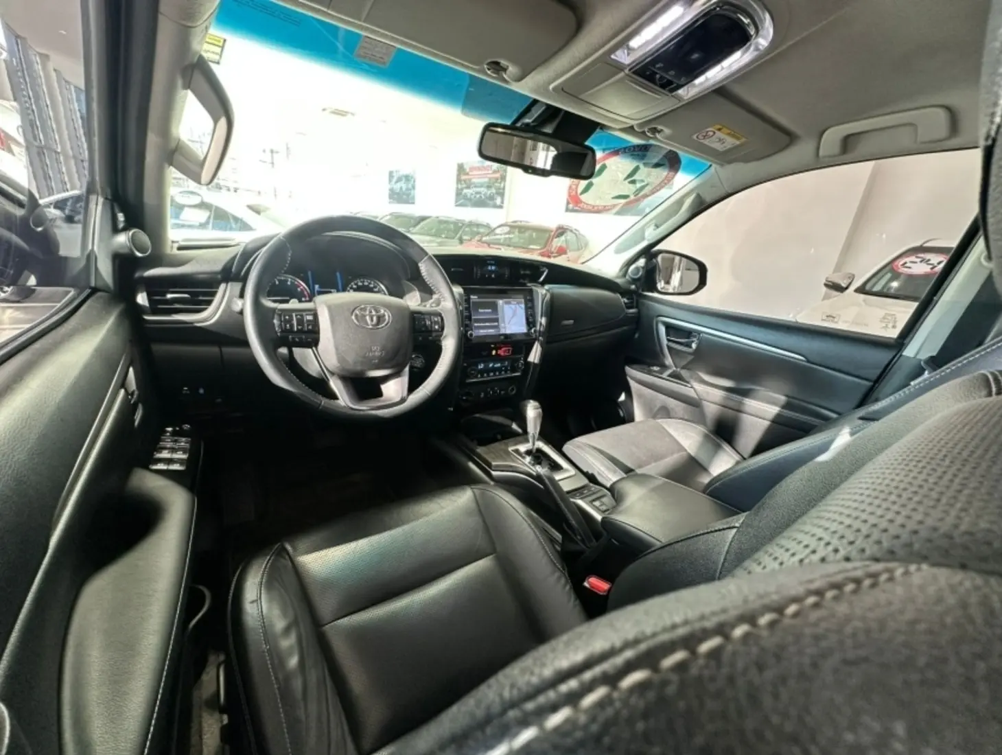galeria HILUX SW4