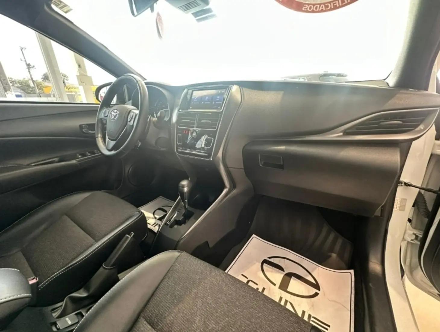 galeria YARIS