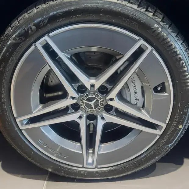 Mercedes Benz C200 AMG LINE