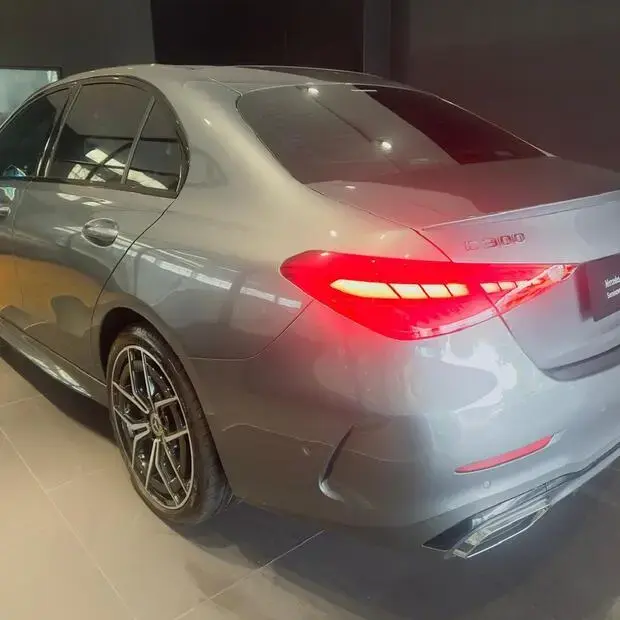Mercedes Benz C300 AMG LINE