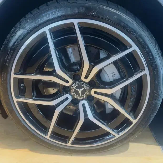 Mercedes Benz C300 AMG LINE