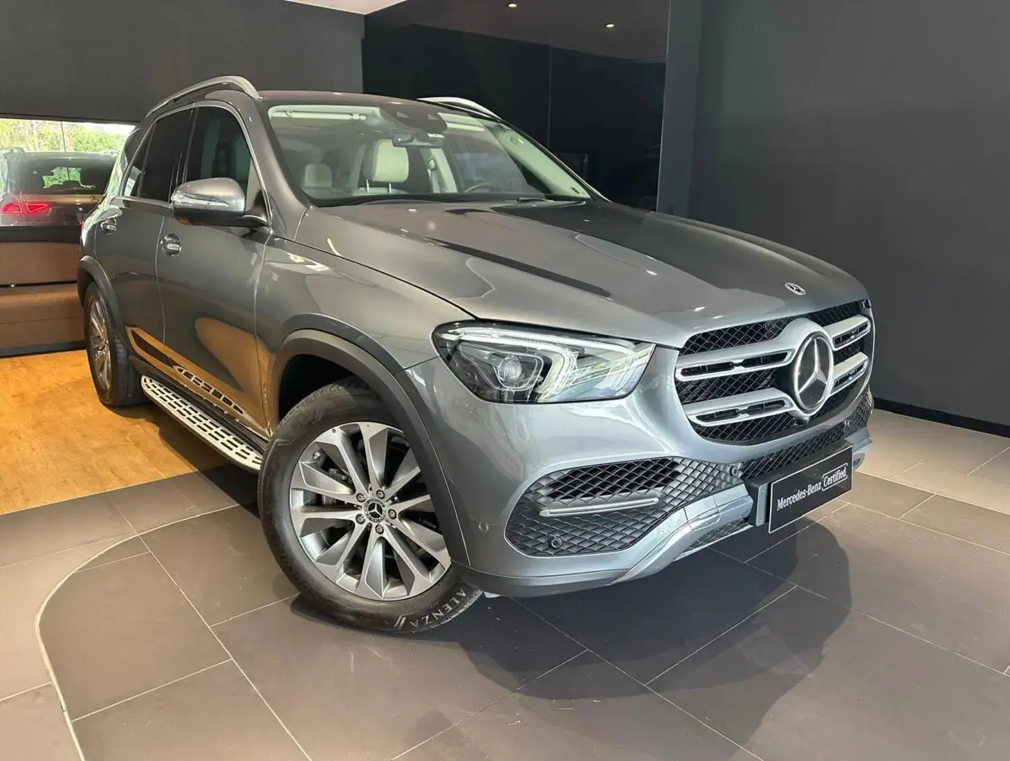 galeria GLE 400D SUV