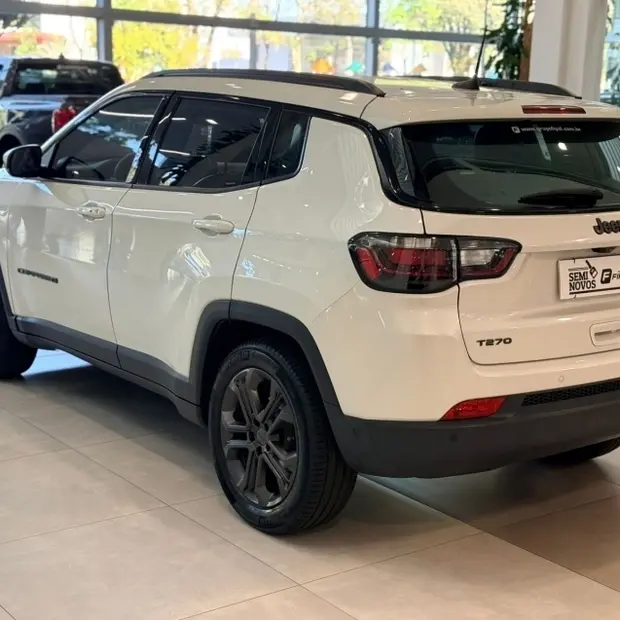 Jeep COMPASS 1.3 T270 TURBO FLEX LONGITUDE AT6