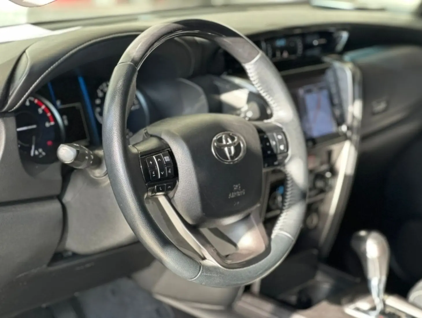 galeria HILUX SW4