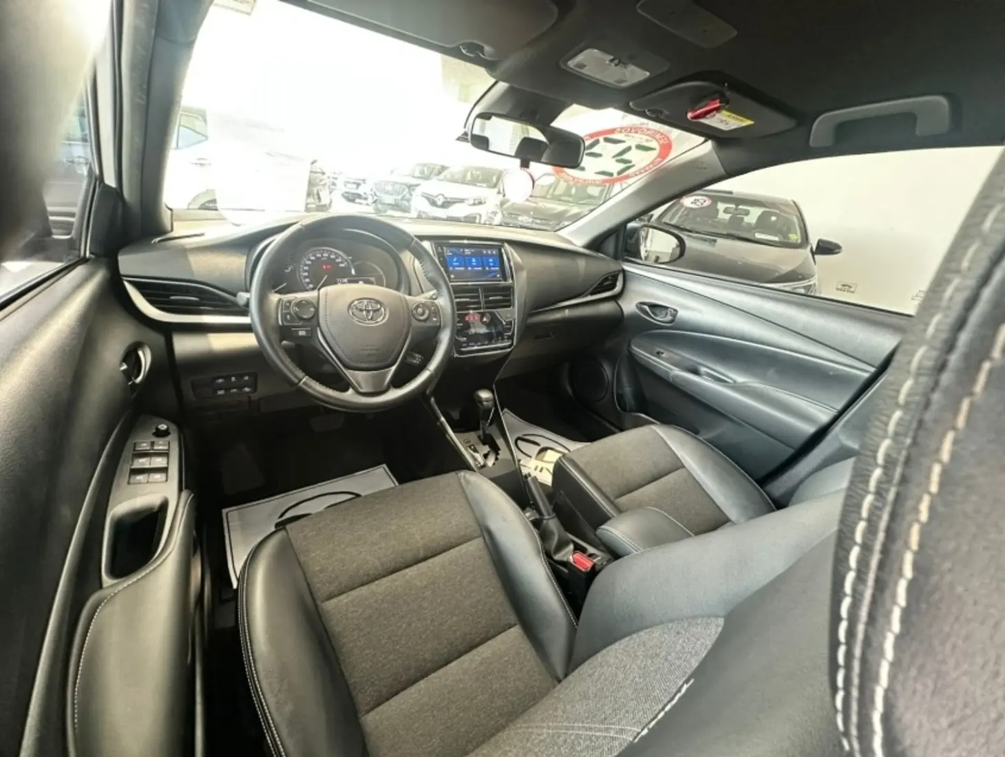 galeria YARIS