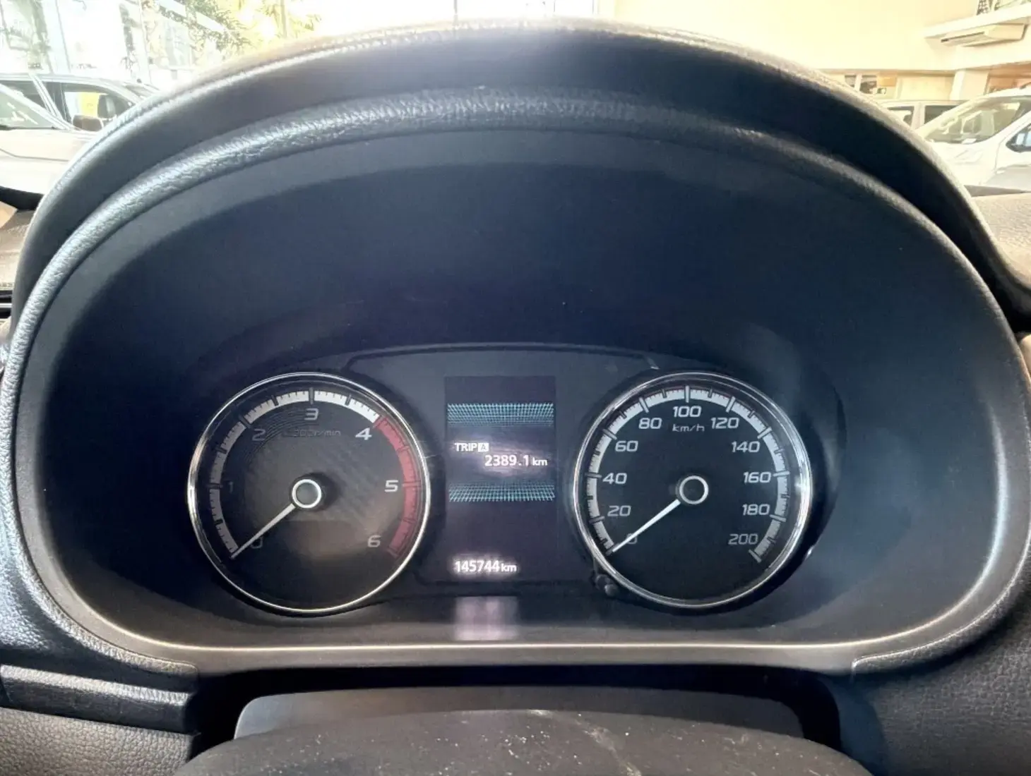 galeria L200 TRITON