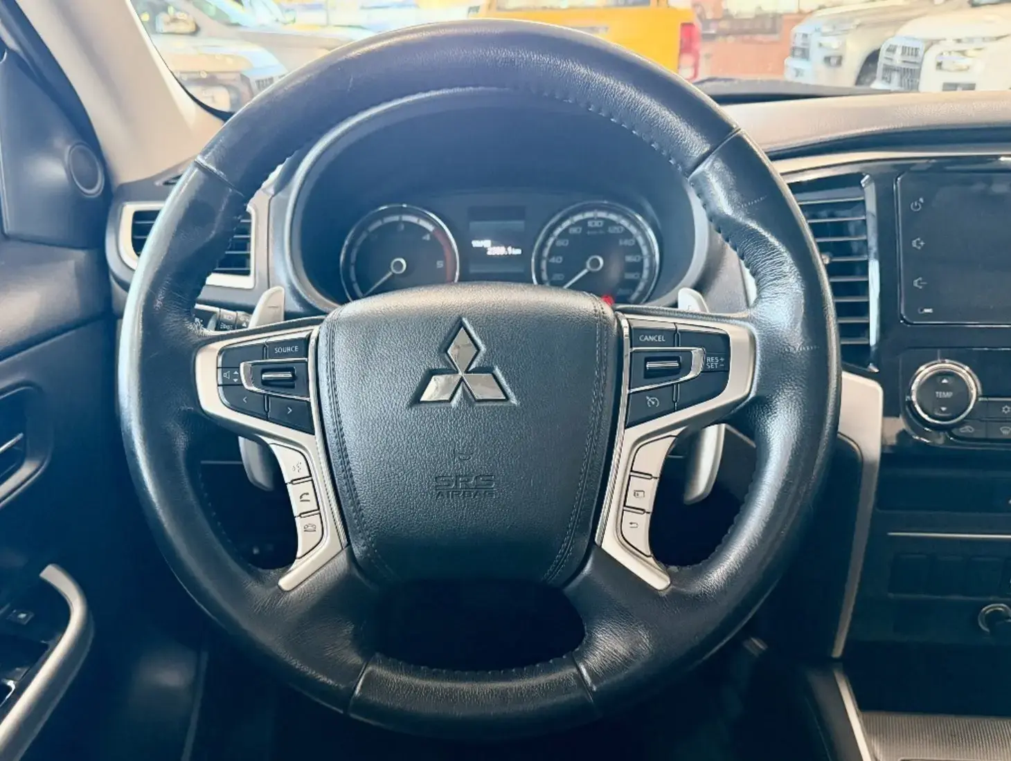 galeria L200 TRITON