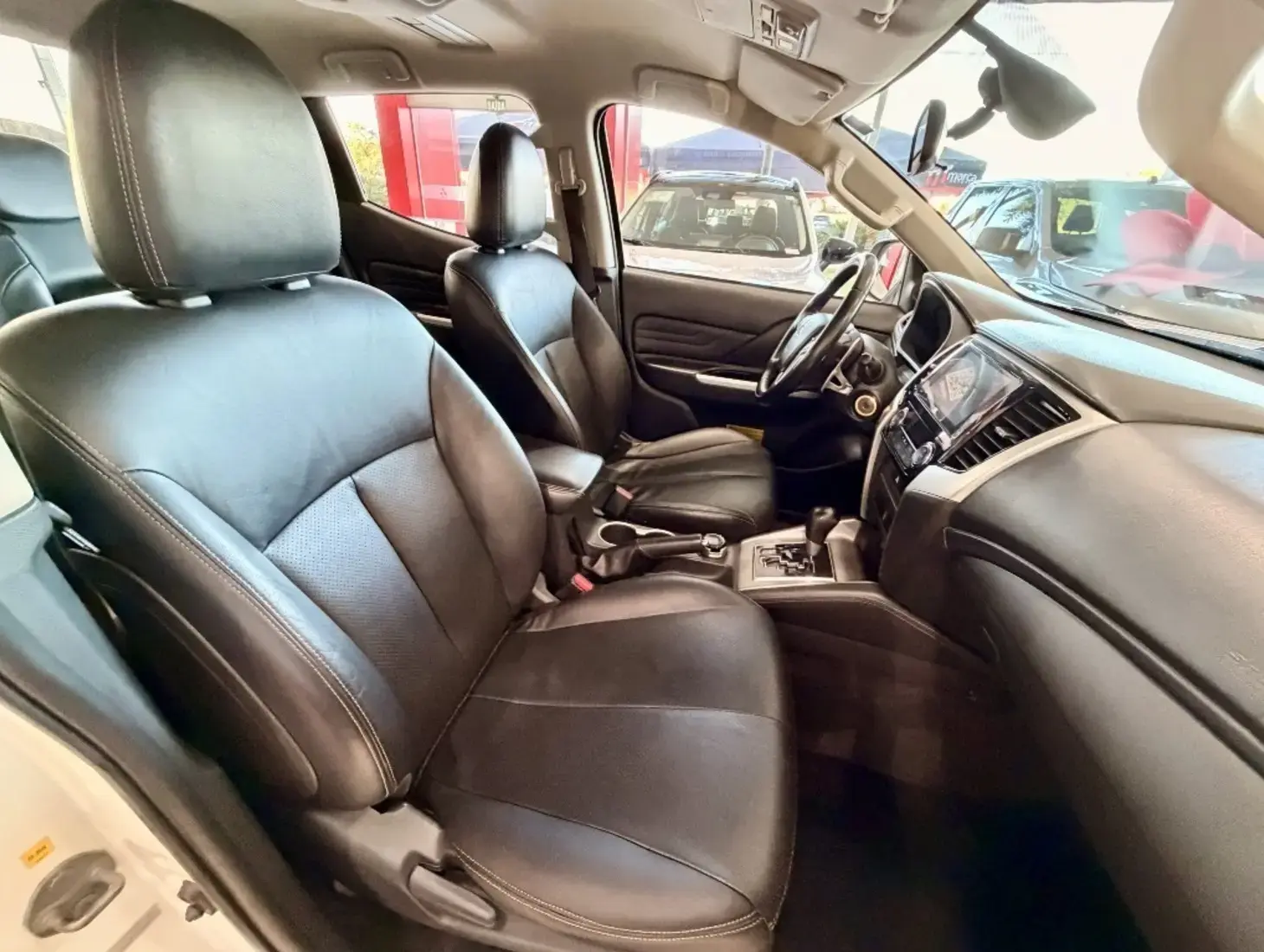 galeria L200 TRITON