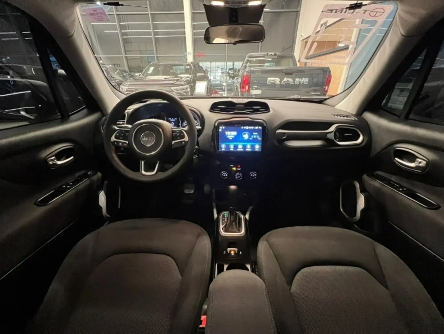 galeria RENEGADE