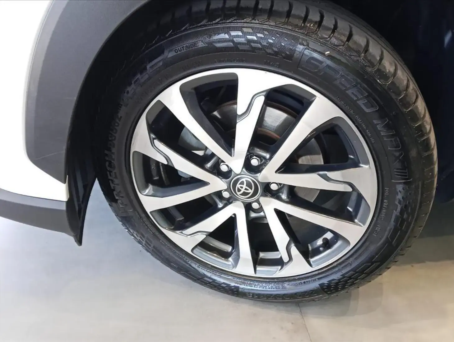 galeria COROLLA CROSS