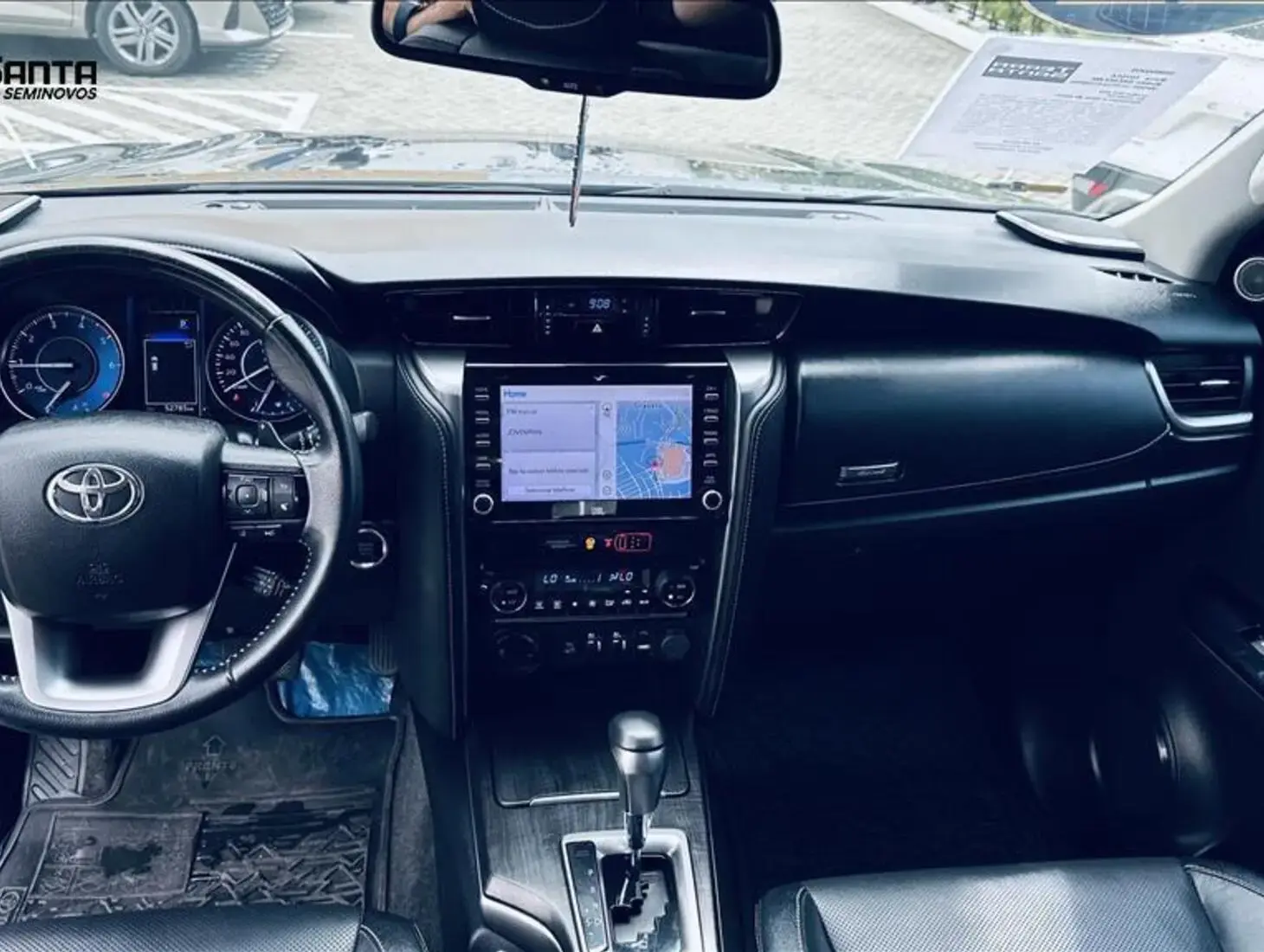 galeria HILUX SW4