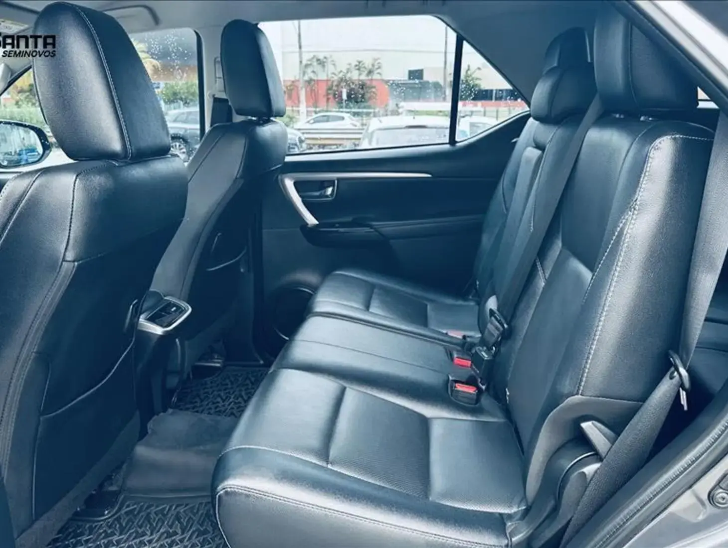 galeria HILUX SW4