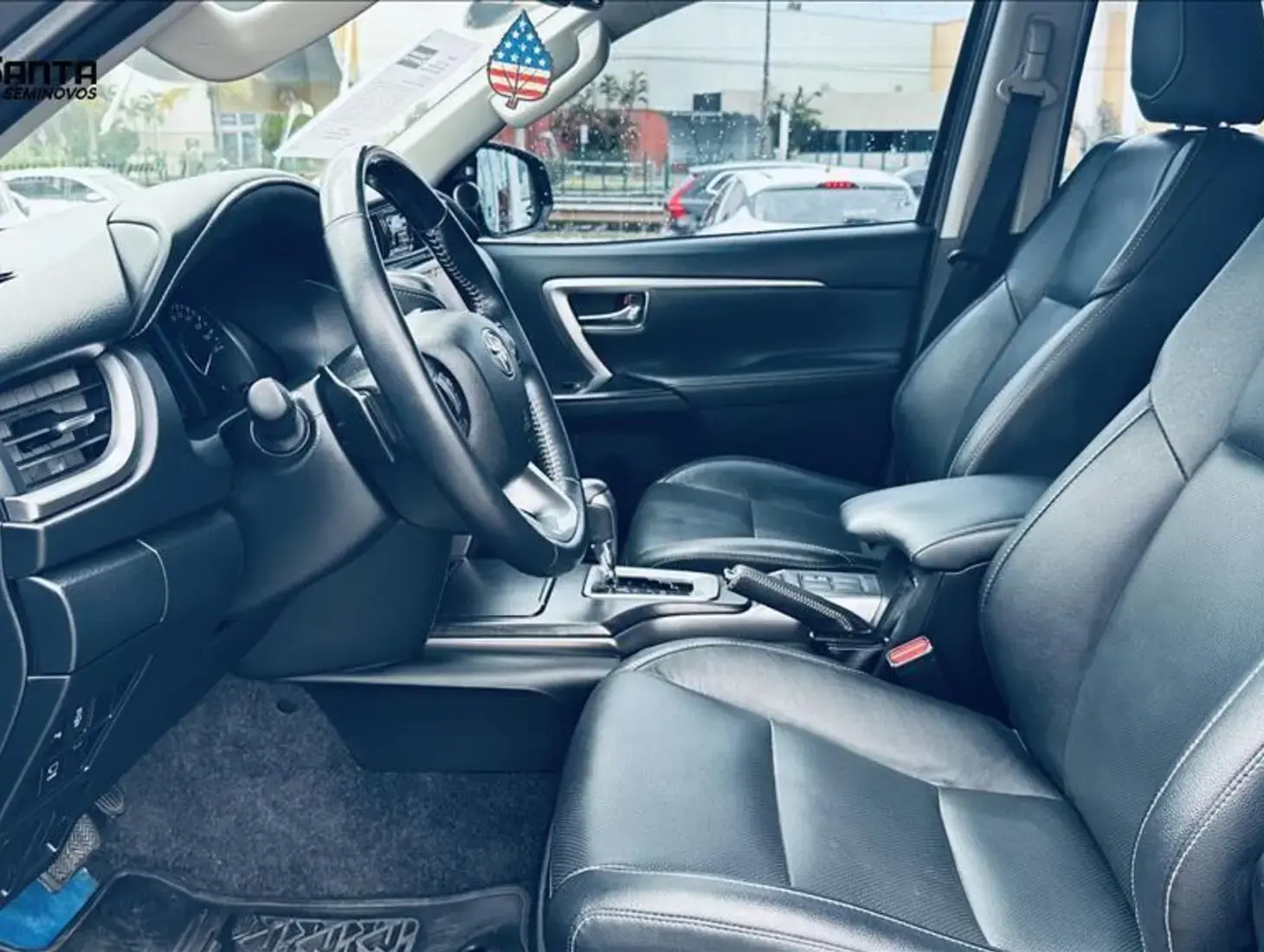 galeria HILUX SW4