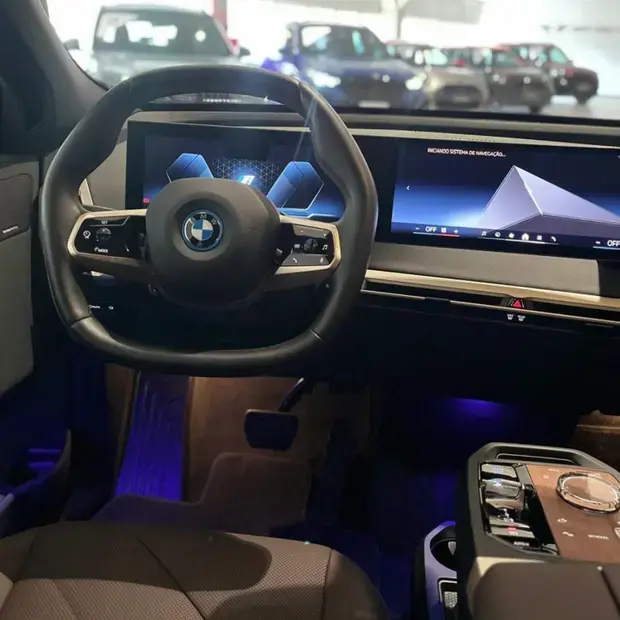 Bmw iX xDrive40 (Aut.) (Elétrico)