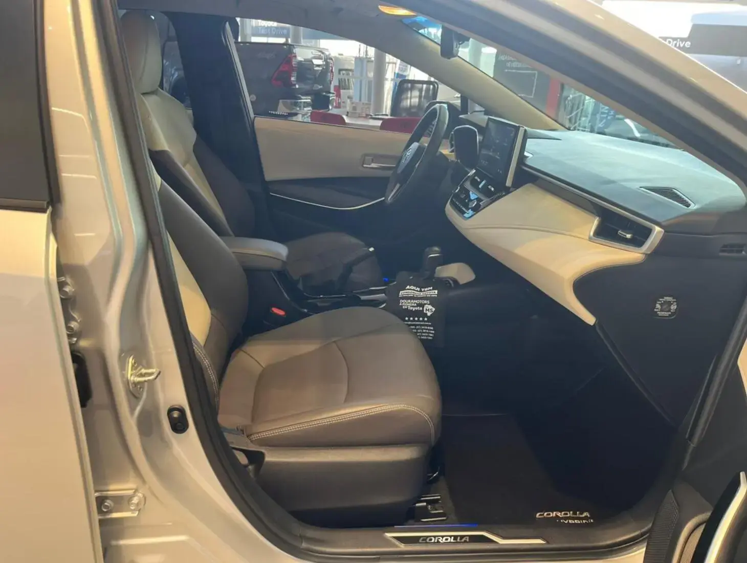 galeria COROLLA PREMIUM HIBRID