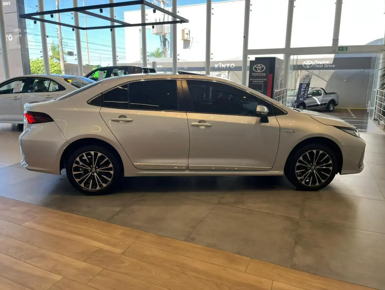 galeria COROLLA PREMIUM HIBRID