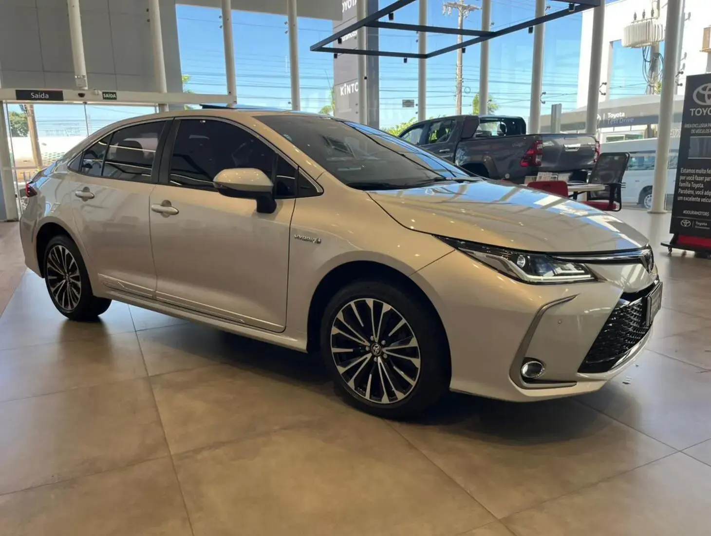 galeria COROLLA PREMIUM HIBRID