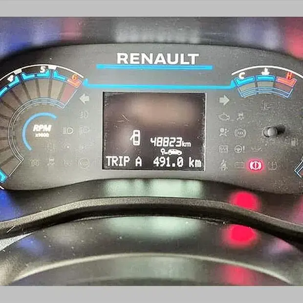 Renault KWID 1.0 12V SCE FLEX INTENSE MANUAL