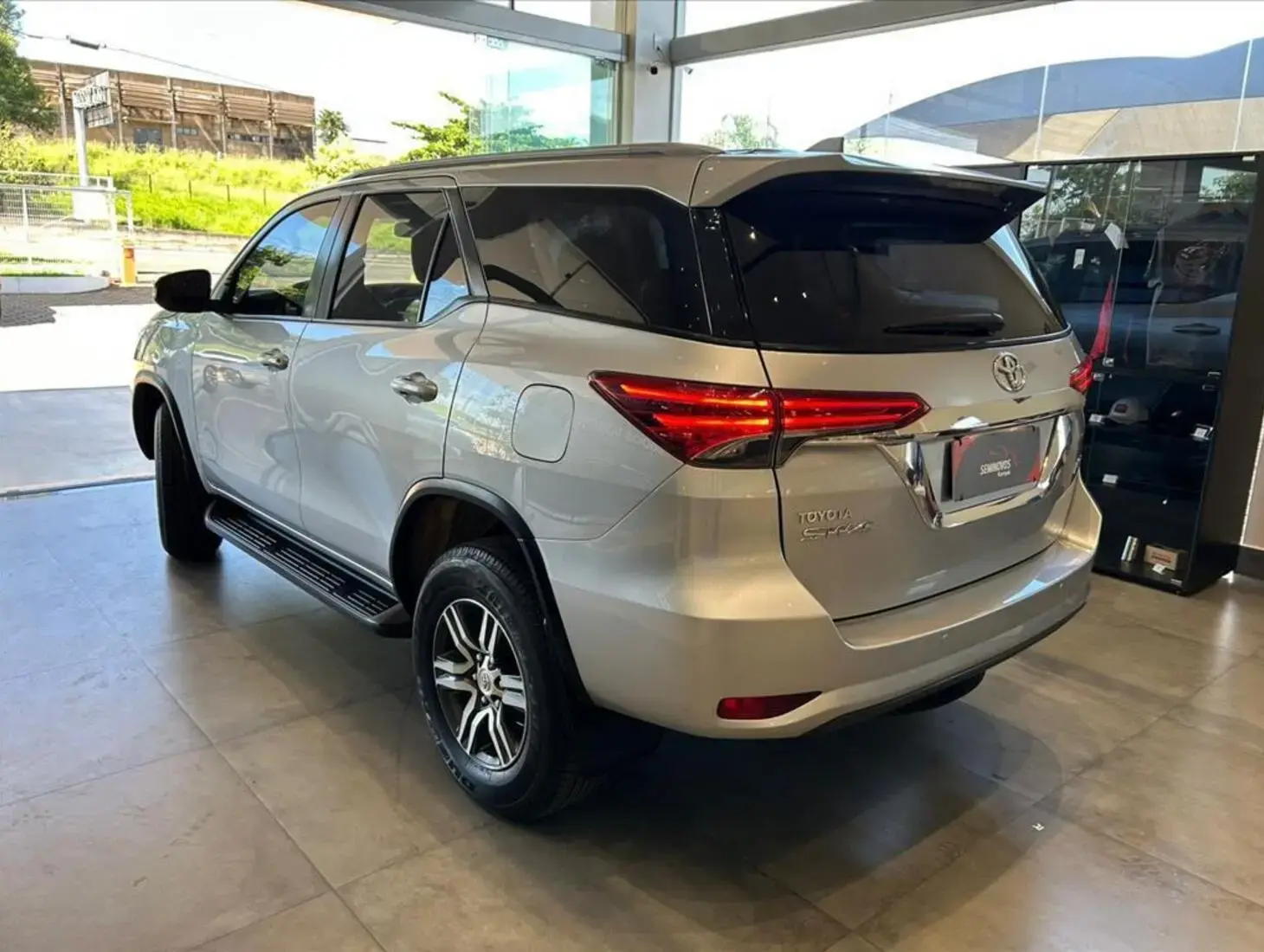 galeria HILUX SW4