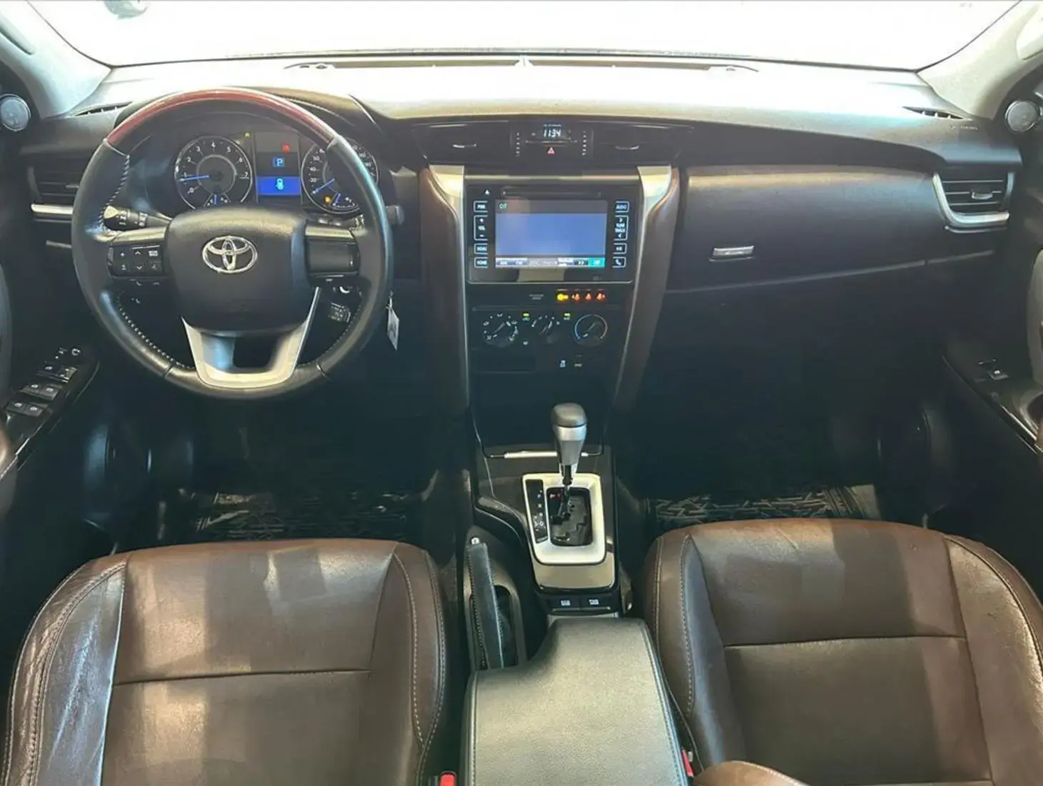 galeria HILUX SW4