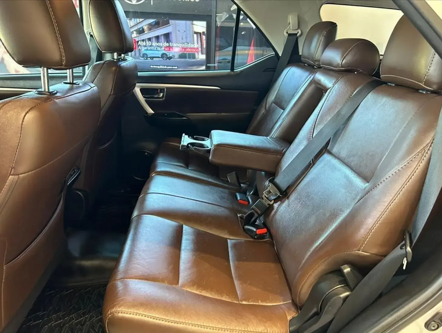 galeria HILUX SW4