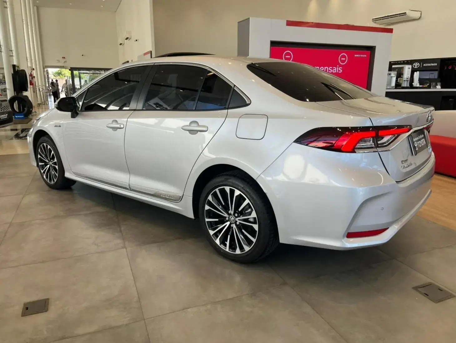 galeria COROLLA PREMIUM HIBRID