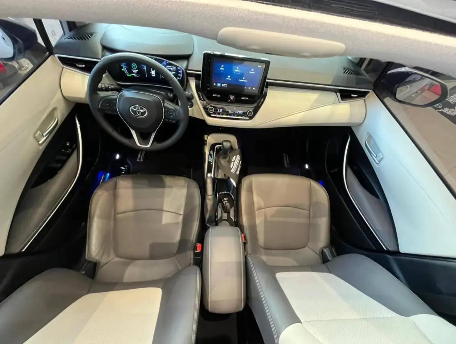 galeria COROLLA PREMIUM HIBRID