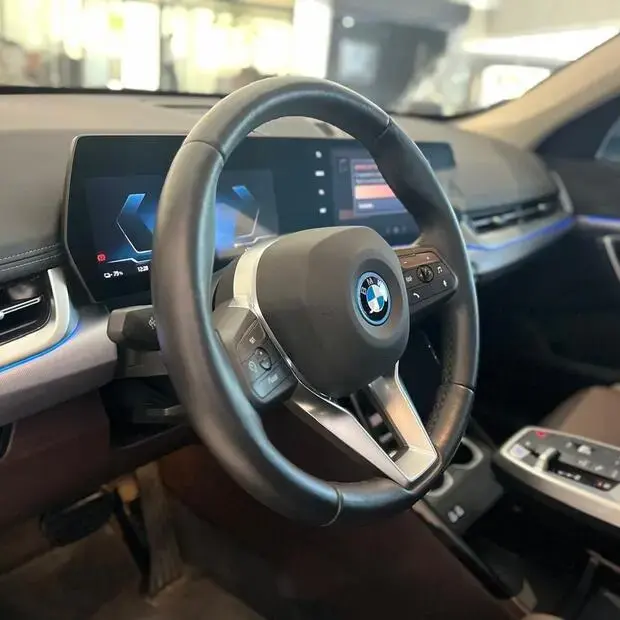 Bmw iX1 eDrive20 X Line (Aut.) (Elétrico)