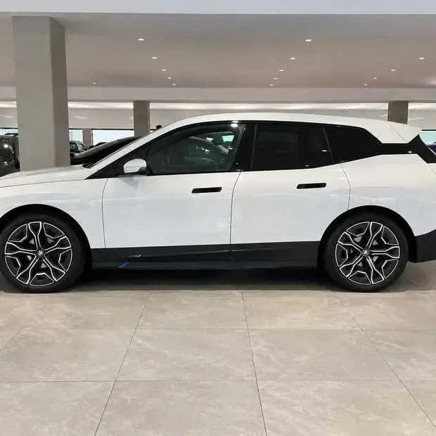 Bmw iX xDrive40 (Aut.) (Elétrico)