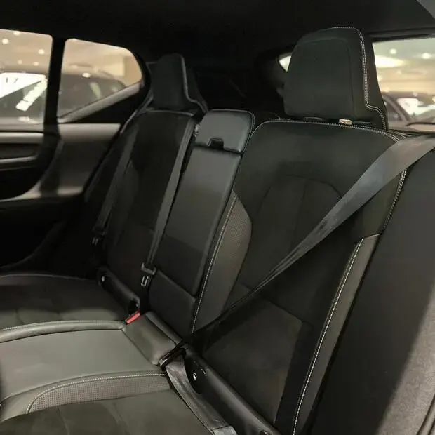Volvo XC40 1.5 T5 Hybrid R-Design AWD