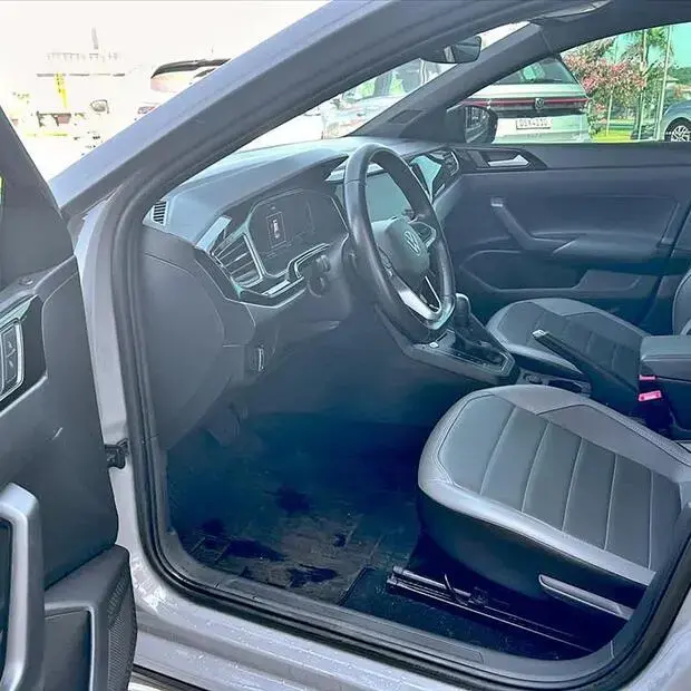 Volkswagen NIVUS 1.0 200 TSI TOTAL FLEX HIGHLINE AUTOMÁTICO