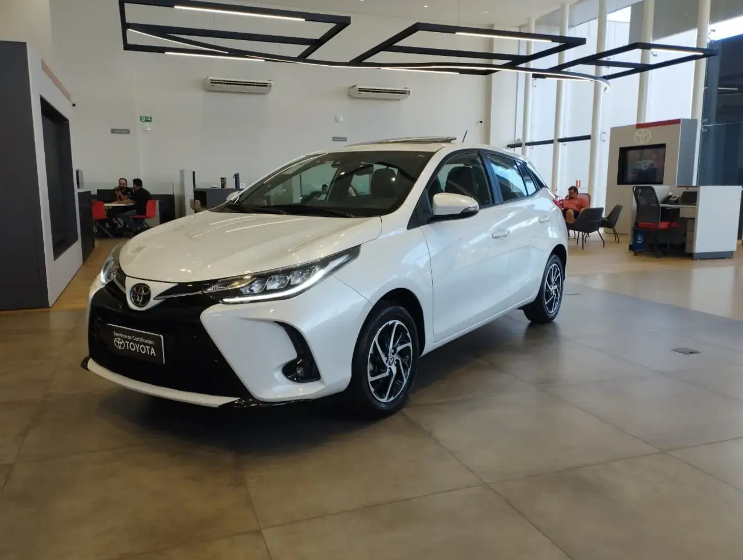 galeria TOYOTA YARIS XLS HATCH