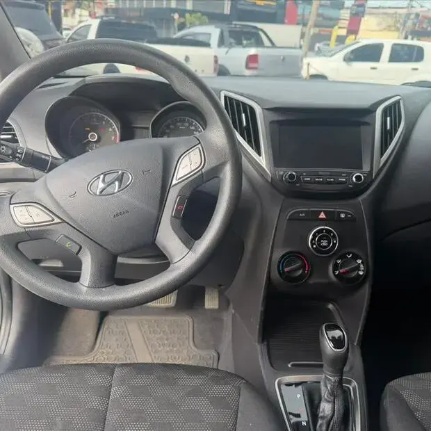 Hyundai HB20 1.6 COMFORT PLUS 16V FLEX 4P AUTOMÁTICO