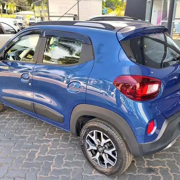 Renault KWID 1.0 12V SCE FLEX OUTSIDER MANUAL