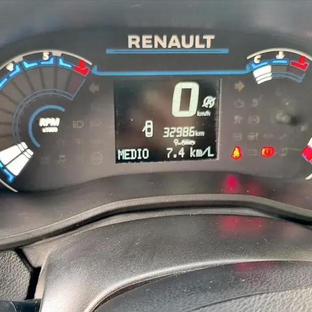 Renault KWID 1.0 12V SCE FLEX OUTSIDER MANUAL