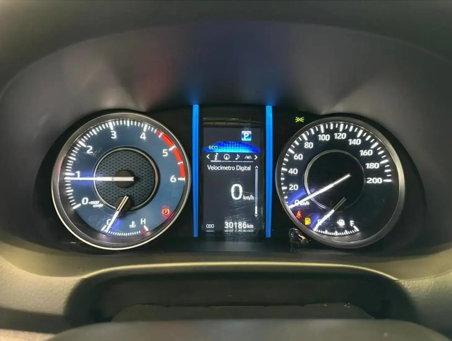 galeria HILUX SW4